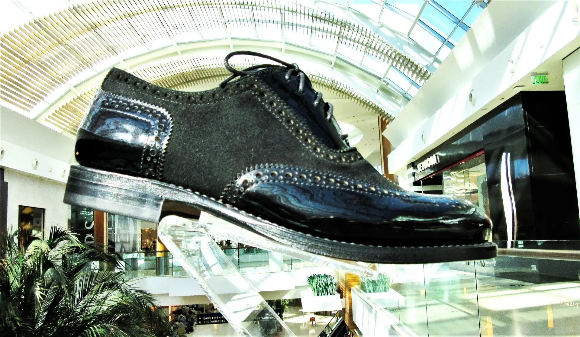 handmade shoes; handmade women's shoes; goodyear welted women's shoes; handmade goodyear welted women's shoes; Viennese shoes; women's brogues