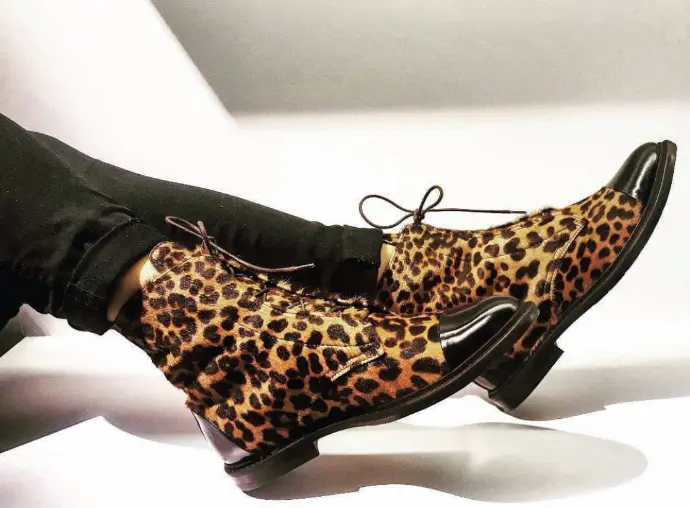Fashionable stylish women's ankle boots